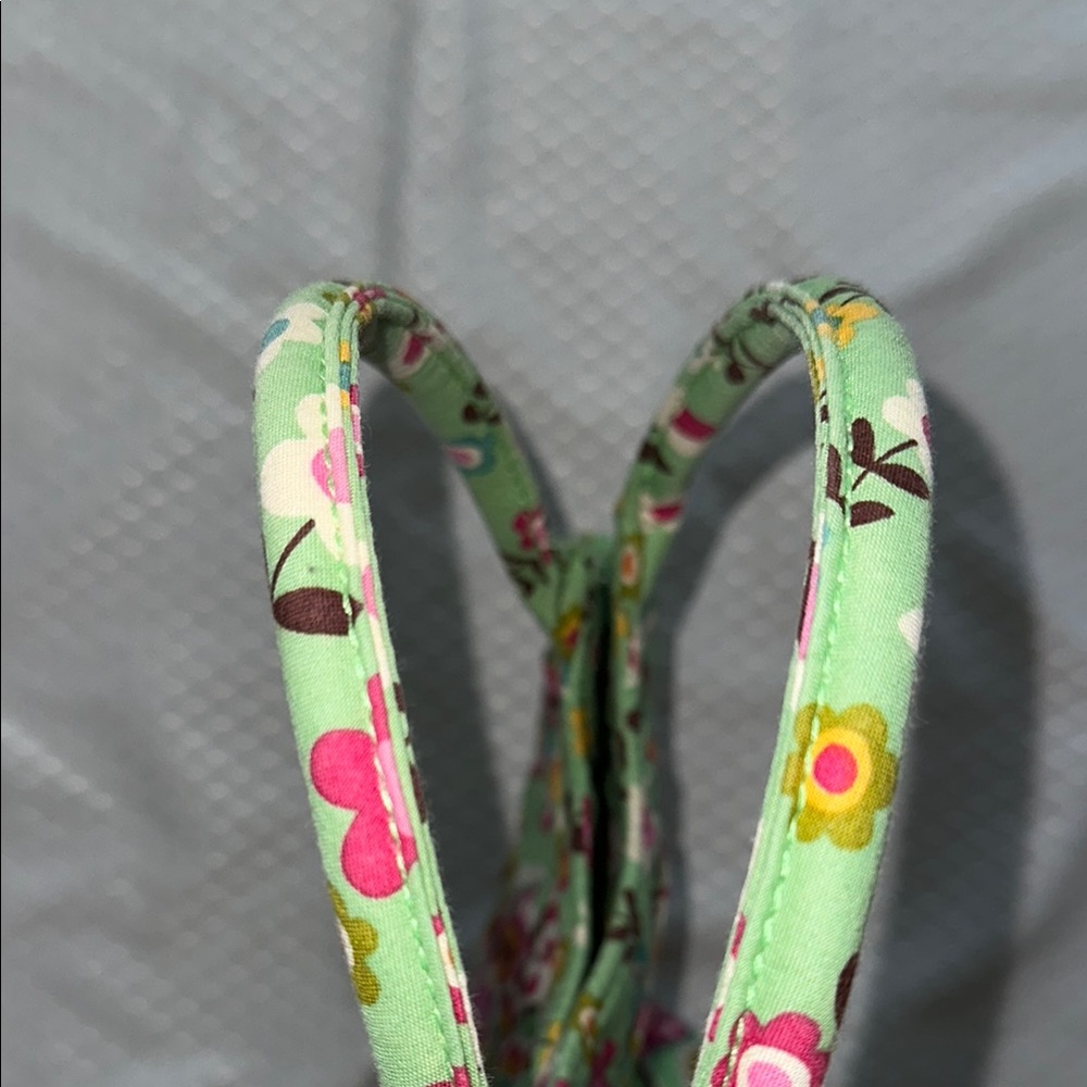 Vera Bradley Floral Green Handbag, small tote bag, perfect condition. snaps shut - Picture 6 of 8